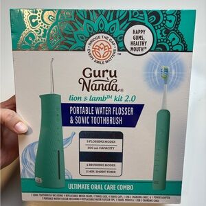 GuruNanda Lion & Lamb Kit 2.0, Electric Toothbrush with Water Flosser Combo‎